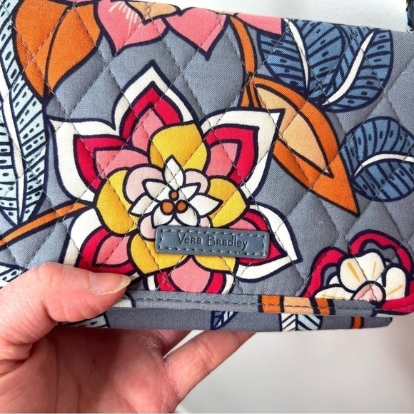 Vera Bradley Tropical Evening Small Compact Cloth Crossbody Bag Purse - Picture 9 of 16